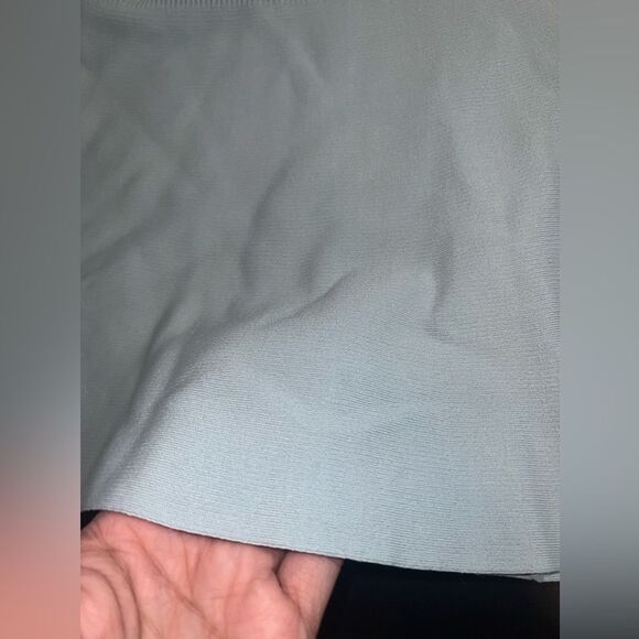 Theory Sleeveless Peplum Sweater in Sky Size Large EUC Career Business Event - Picture 4 of 11